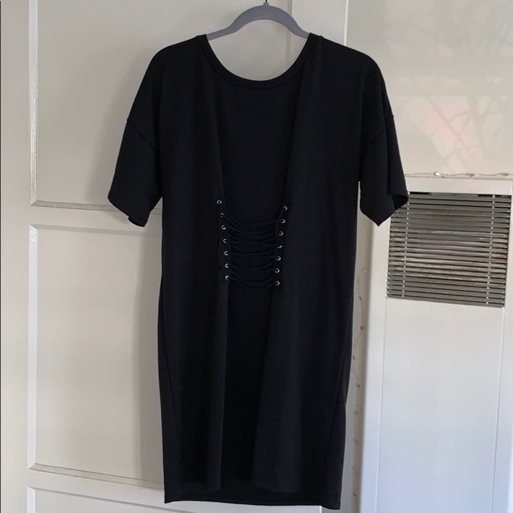 Short sleeve dress